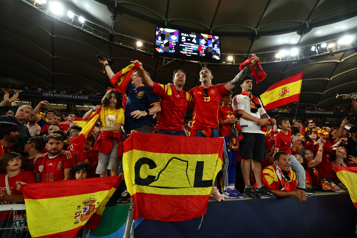 关于国际比赛日突围战来临，马德里竞技围绕足总杯队长鼓劲，赛场秩序良好，年轻球员得到机会的信息-爱游戏娱乐